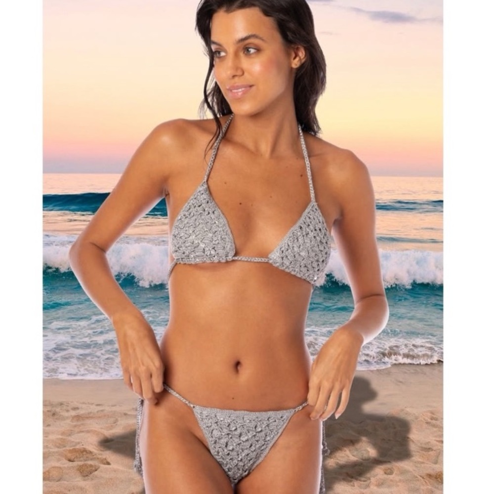 MAAJI x Revolve Set - Crochet Balms Bikini Top & Sunshiny Chi Chi Bottom - L